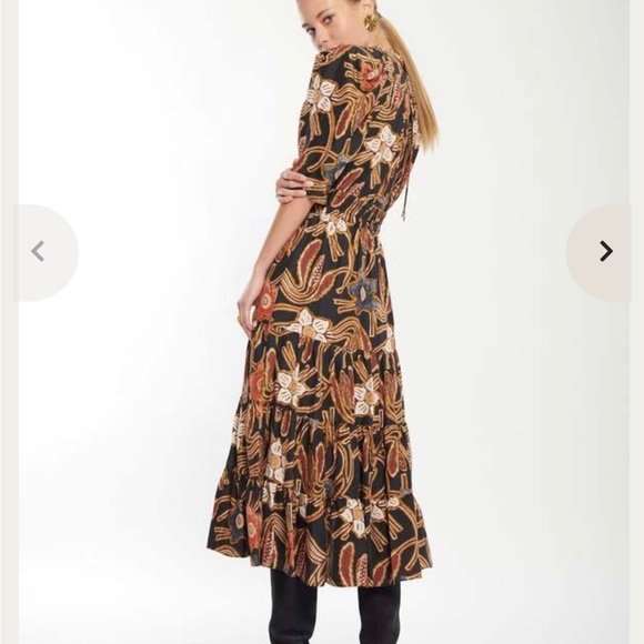 Zeenat Dress - Picture 4 of 5